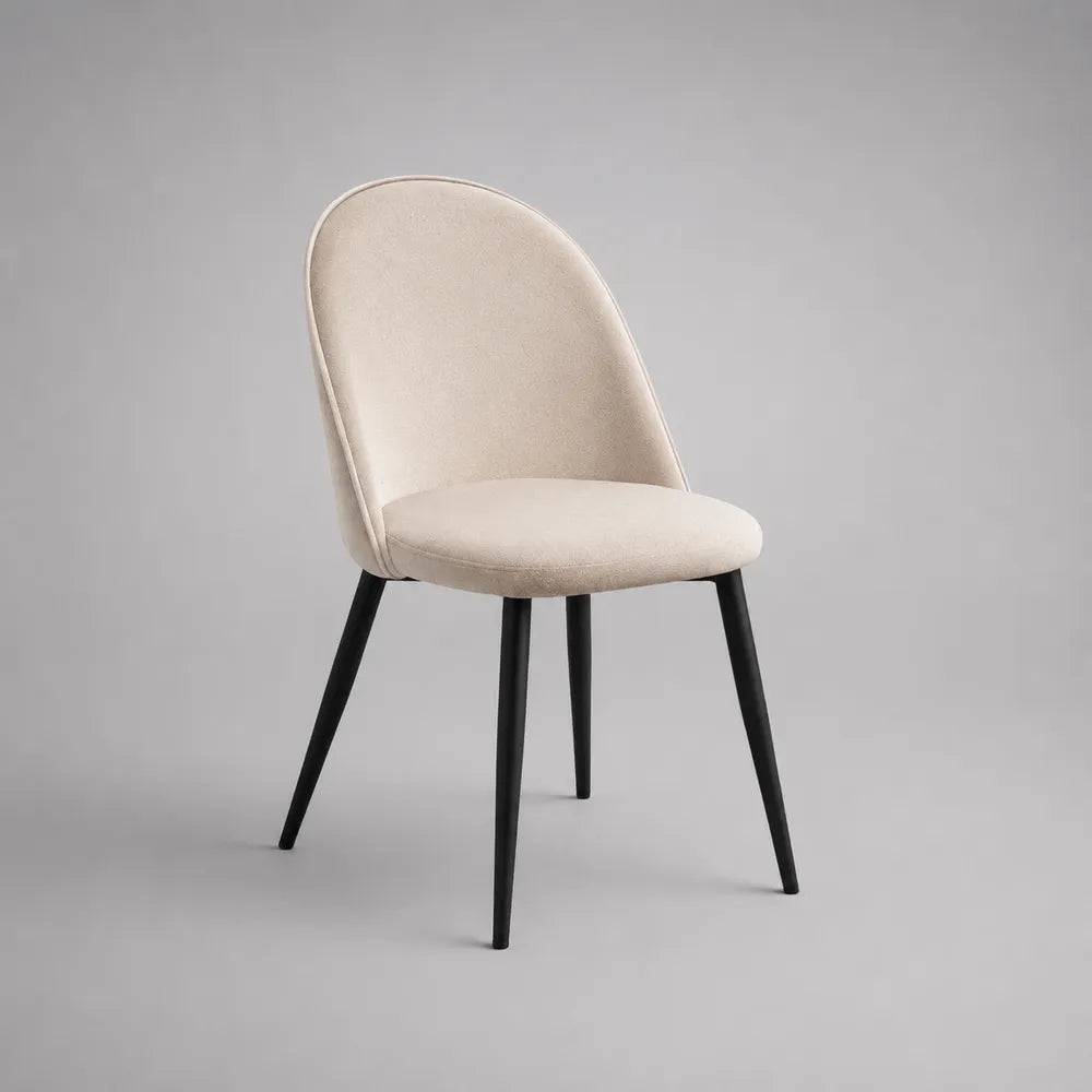 Chaise de salle à manger tissu beige assise rembourrée dossier incurvé pieds acier noir 55 cm 58 cm 82 cm
